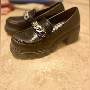 - Dirty Laundry - Loafers - Women’s Shoe Size: 8